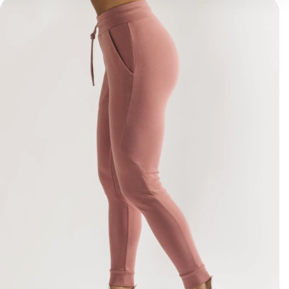 ALPHATHLETE identity jogger